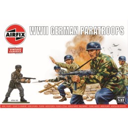 1:32 WWII GERMAN PARATROOPS