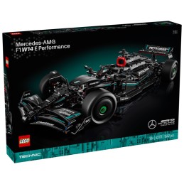 MERCEDES-AMG F1 W14 E...