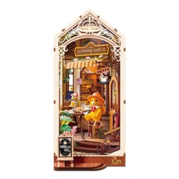HOLIDAY CAFÉ - BOOK NOOK
